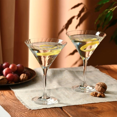 Mise en situation des verres à martini - collection Lumi